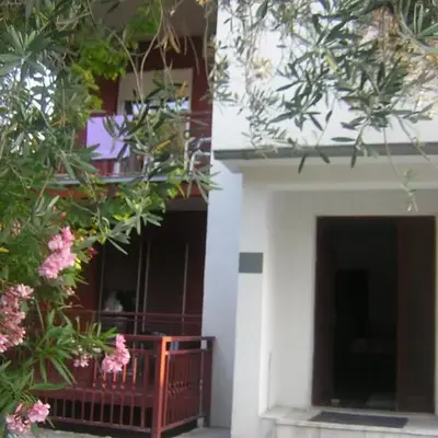 Lazar Apartments