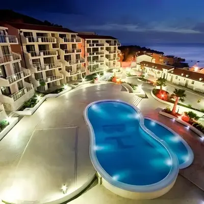 V Lux Apartment Sveti Stefan