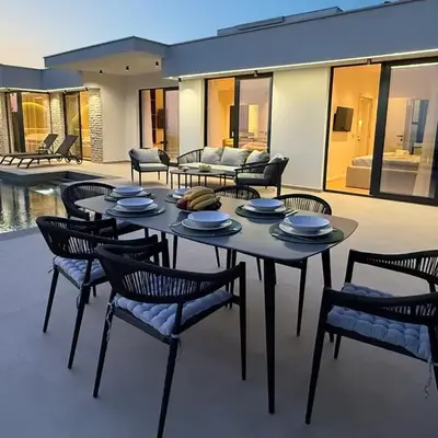 Sunny&calmhouse