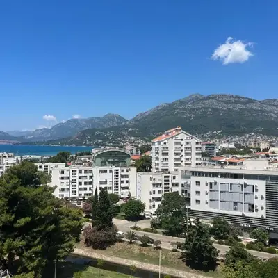 Apartment with Seaview Zetagradnja