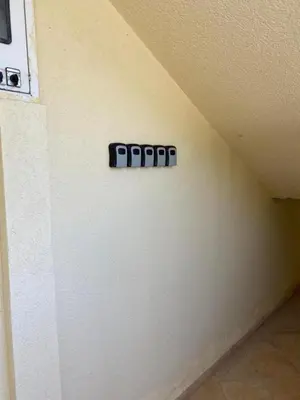 a sign on the corner of a room with a ceiling at Romantic auch mit Kindern in Sutomore