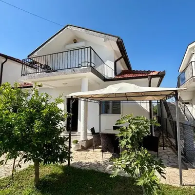 Hida Ile apartments