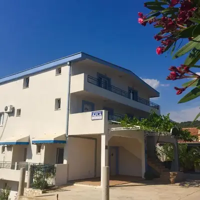 Apartments Ajla
