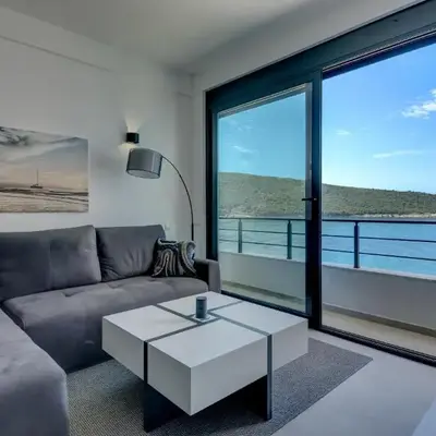 Sea Breeze Apartment