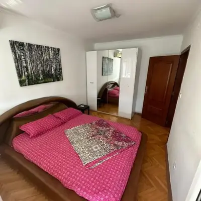 Large Centre apartment