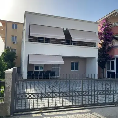 Ella Apartments