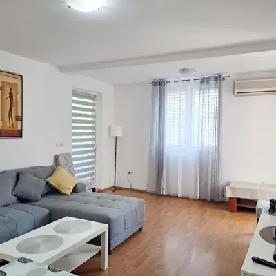 Apartment Butua.