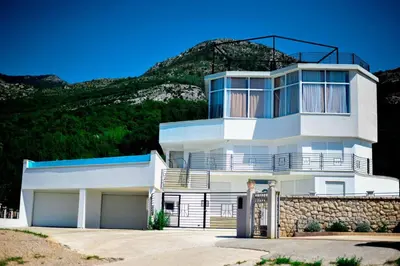 Gallery image of Villa Redzic Residence in Brca
