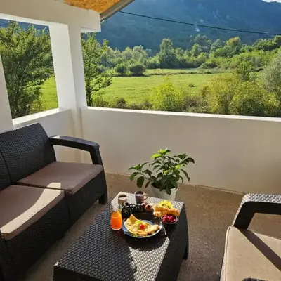 Sunny Valley