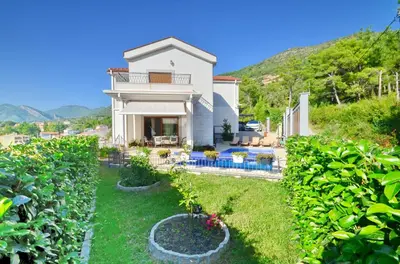 a villa with a view of a garden at Sunny Villa in Kavac in Tivat