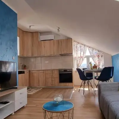 Naki home