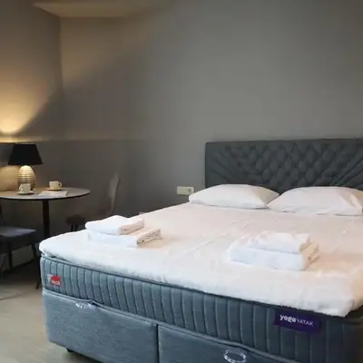 Status-M Apartments Franca sea view