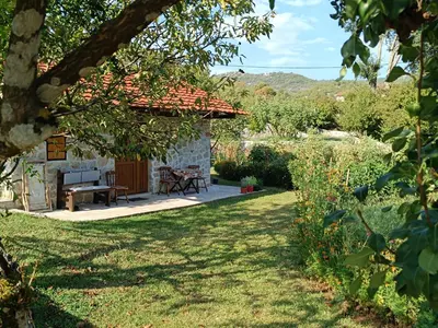 Gallery image of Kole stone studioapartment Rvaši in Cetinje