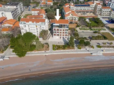 an aerial view of a beach and buildings at La Vista Apartment in Petrovac na Moru