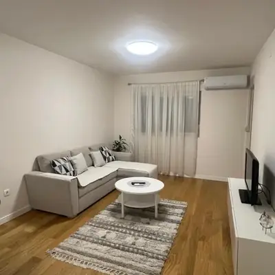 Cozy 1bd apartment Central point-GARAGE available 5e per day