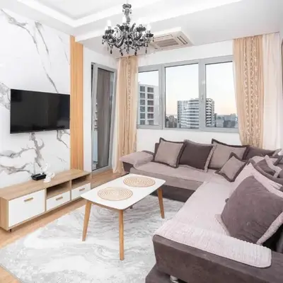 City center lux 2bdr apt with garage