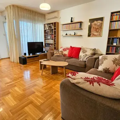 Luka's Blok 9 Apartment