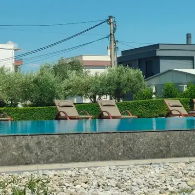 Lula Apartments
