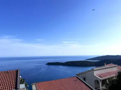 a view of the ocean from a building at Villa Happy Family in Seoca
