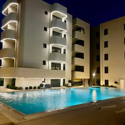 Lavender Apartment - Close to the Beach - Private Garage Parking