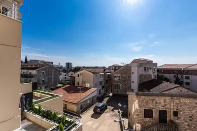 Gallery image of Contemporary Retreat in Bečići in Budva