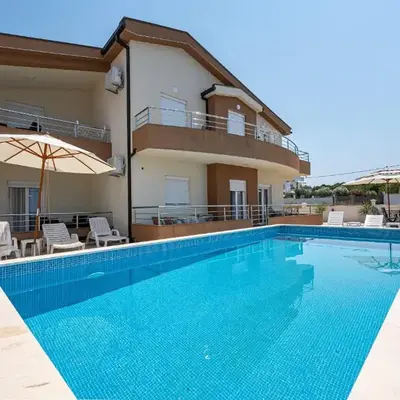 Four Seasons Villa Valentina
