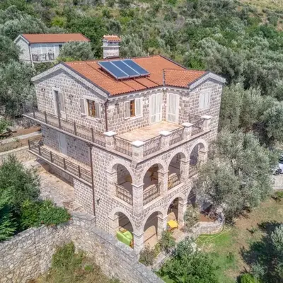 Villa Olive Grove