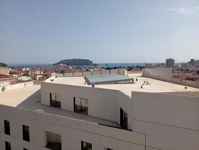 Gallery image of Deniz manzaralı, büyük markete yakın ev in Budva