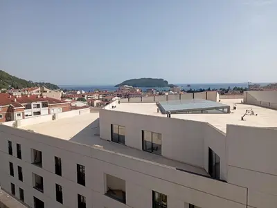 Gallery image of Deniz manzaralı, büyük markete yakın ev in Budva