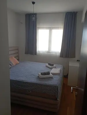 Gallery image of Deniz manzaralı, büyük markete yakın ev in Budva