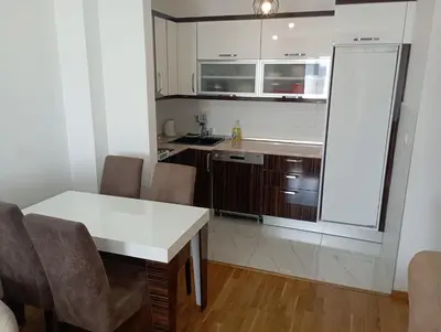 Gallery image of Deniz manzaralı, büyük markete yakın ev in Budva