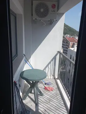 Gallery image of Deniz manzaralı, büyük markete yakın ev in Budva