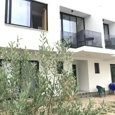 Rine Apartments