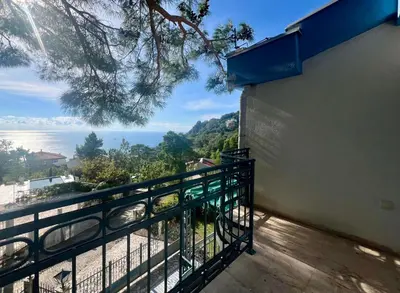 a balcony with a view of the ocean at Blue Sky Villa in Brca