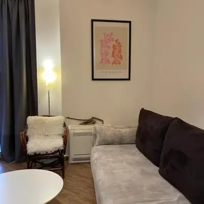 Central Victoria Apartment