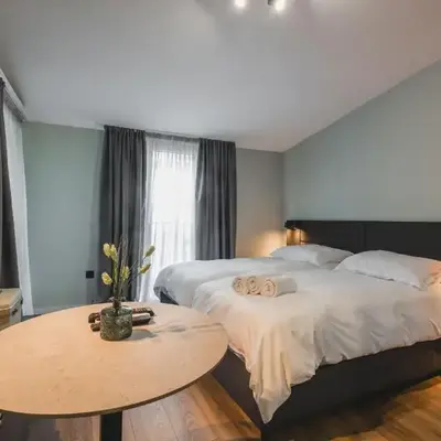 Moon apartment 1