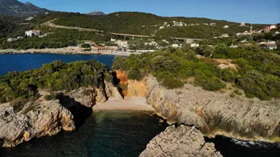 an aerial view of a beach on a cliff at Villa Perla in Utjeha