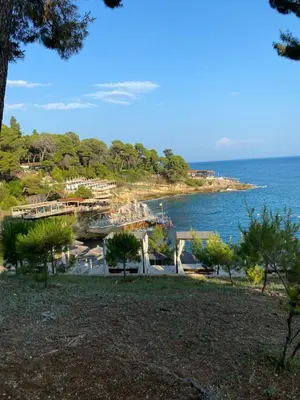 a view of the ocean from a park at Ferienwohnung - Devas in Ulcinj