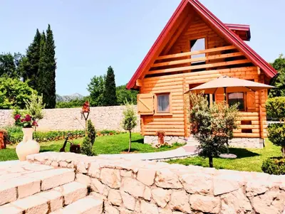 Gallery image of Magical Log House in Virpazar