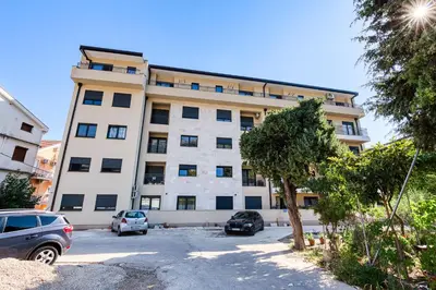 Gallery image of Warm-colored stylish apartment in Budva