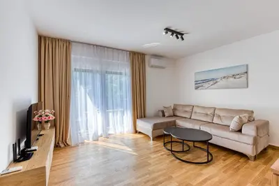 Gallery image of Warm-colored stylish apartment in Budva