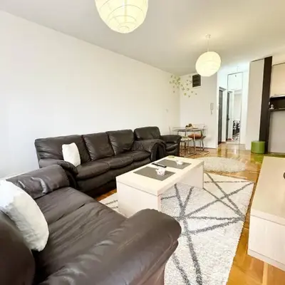 Şehir merkezi manzaralı modern