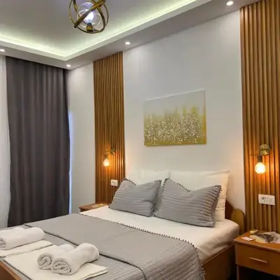 Golden Sun Apartments