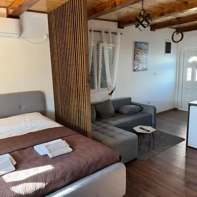 Airport apartments Jelena