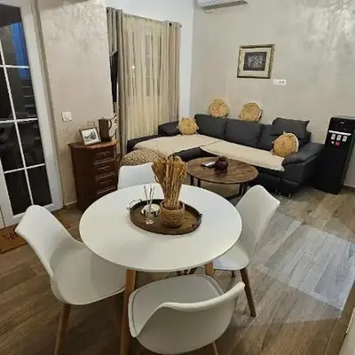 LU House