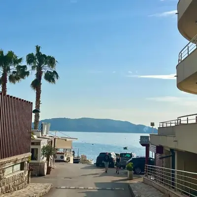 Step to the sea apartment