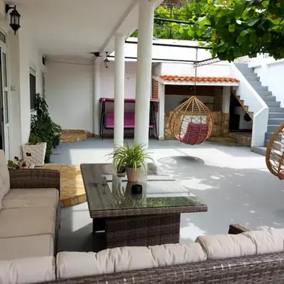 Villa Miki