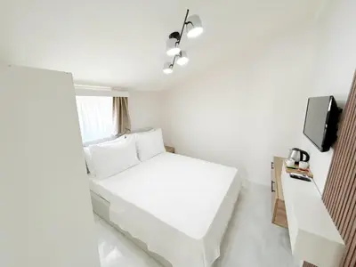 Gallery image of The House Rooms in Budva