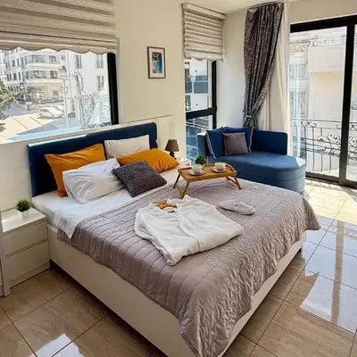 Adam & Eve Family Apartment