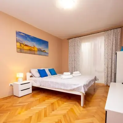 Palm street apartment near Dukley beach